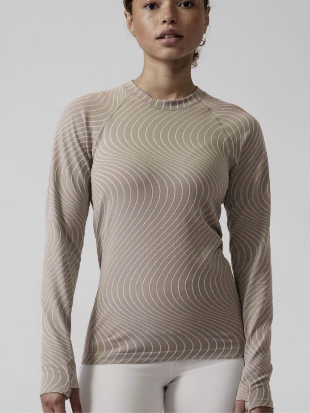 Athleta Beige & White Momentum Long Sleeve Athletic Top